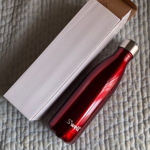 S’well 17 oz water bottle - rowboat red